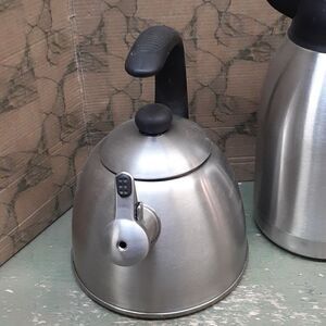 Stainless steel whistling‎ tea pot